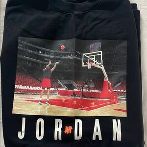Undefeated x Jordan Black Graphic t shirt XL pre owned